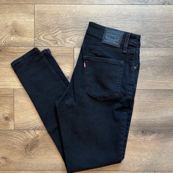 Levi's Women’s 721 High Rise Skinny Charcoal Slim Jeans Dark Gray Wash W29/L30 - Picture 1 of 4